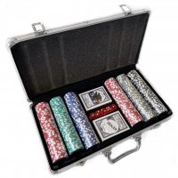 Набор для покера 300 фишек в кейсе с номиналом